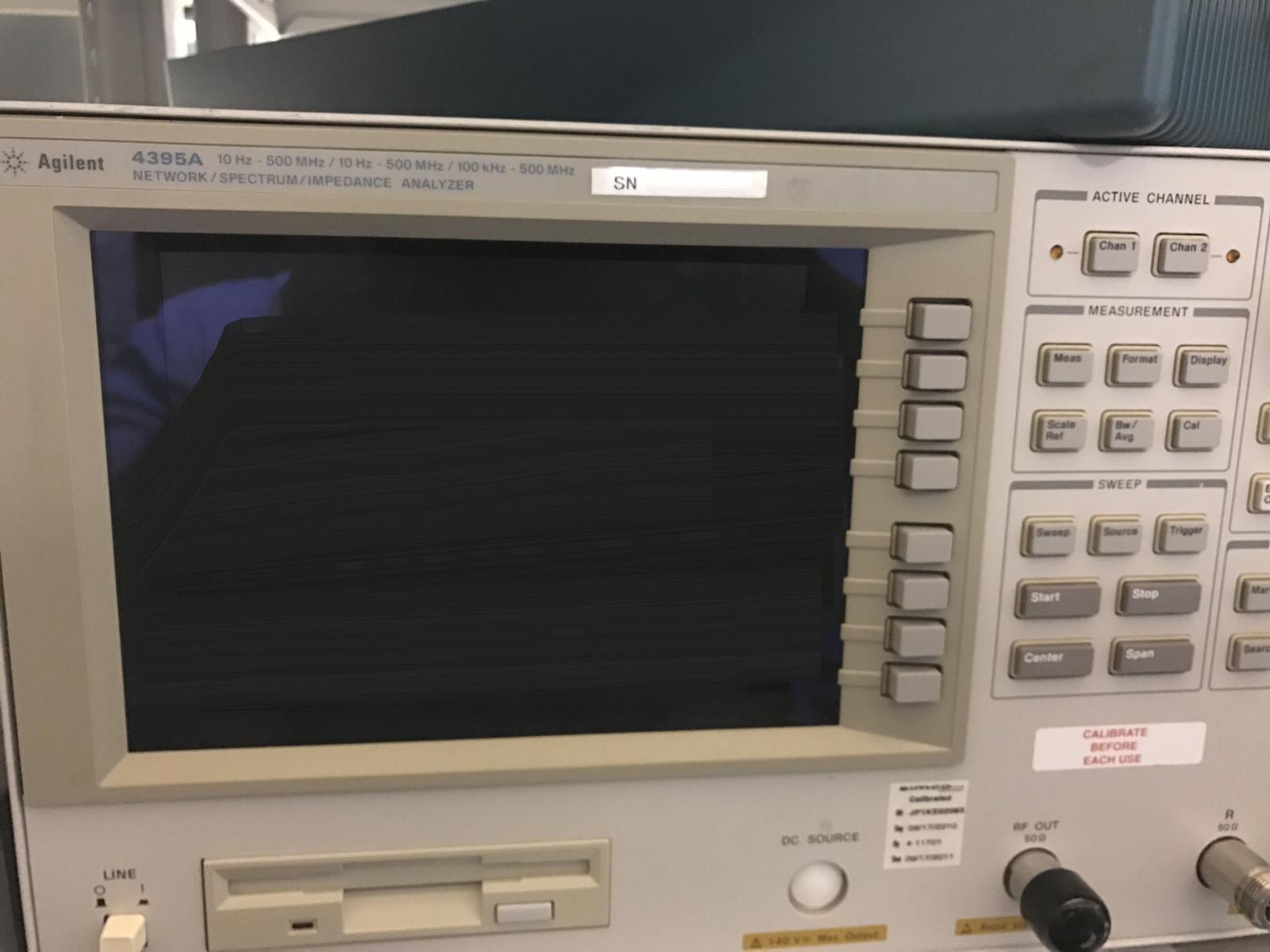 Photo Utilisé AGILENT / HP / HEWLETT-PACKARD / KEYSIGHT 4395A À vendre