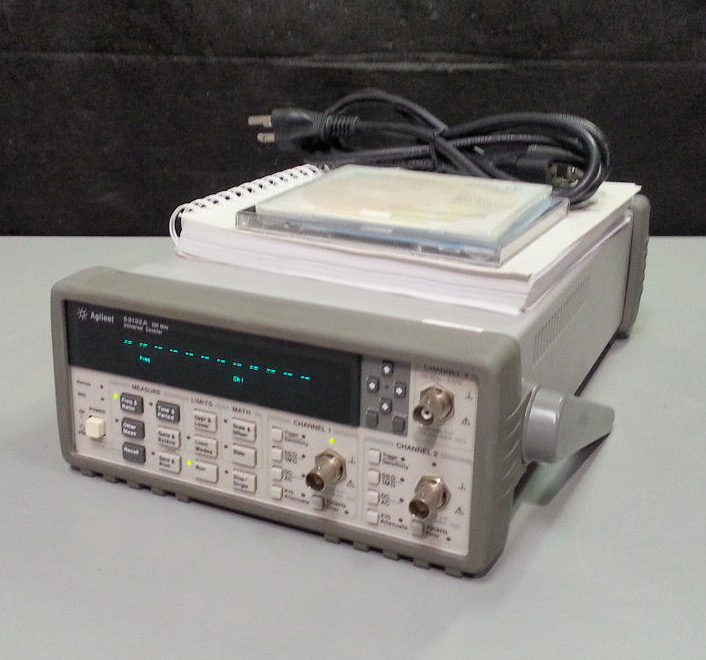 フォト（写真） 使用される AGILENT / HP / HEWLETT-PACKARD / KEYSIGHT 53132A 販売のために