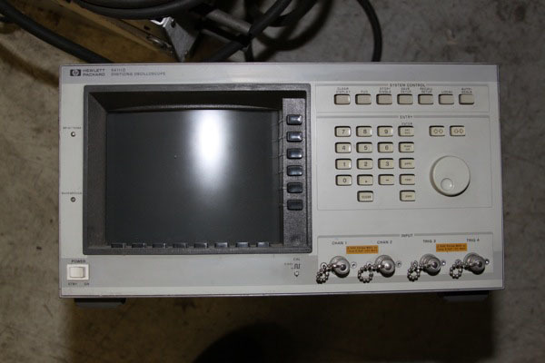 フォト（写真） 使用される AGILENT / HP / HEWLETT-PACKARD / KEYSIGHT 54111D 販売のために