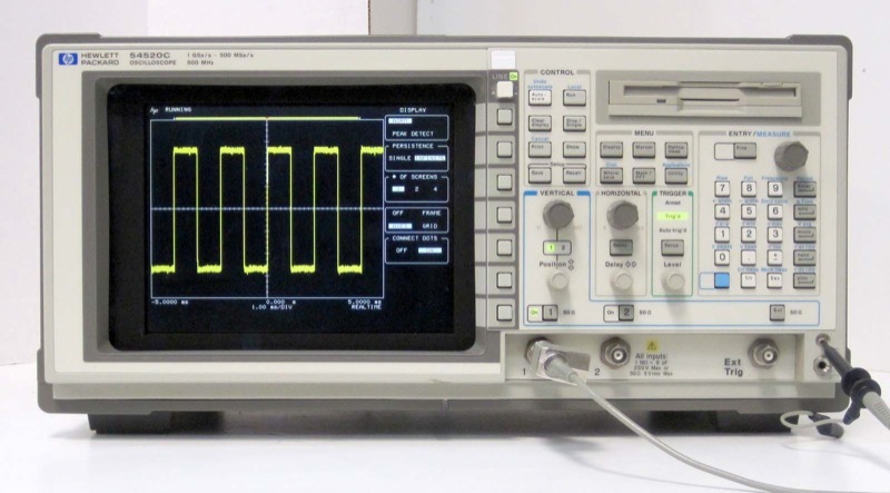 Photo Used AGILENT / HP / HEWLETT-PACKARD / KEYSIGHT 54520C For Sale