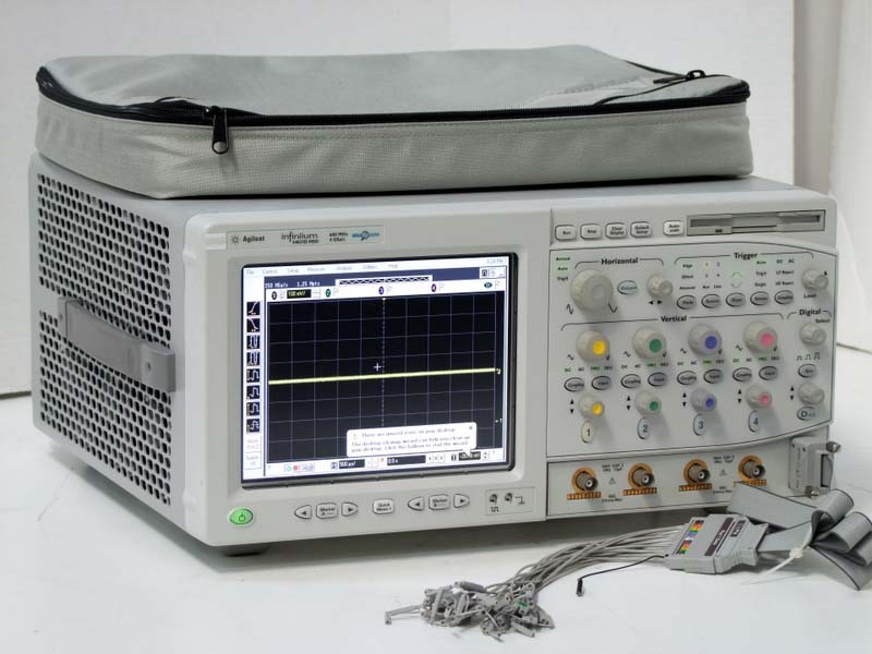 Photo Utilisé AGILENT / HP / HEWLETT-PACKARD / KEYSIGHT 54831D À vendre