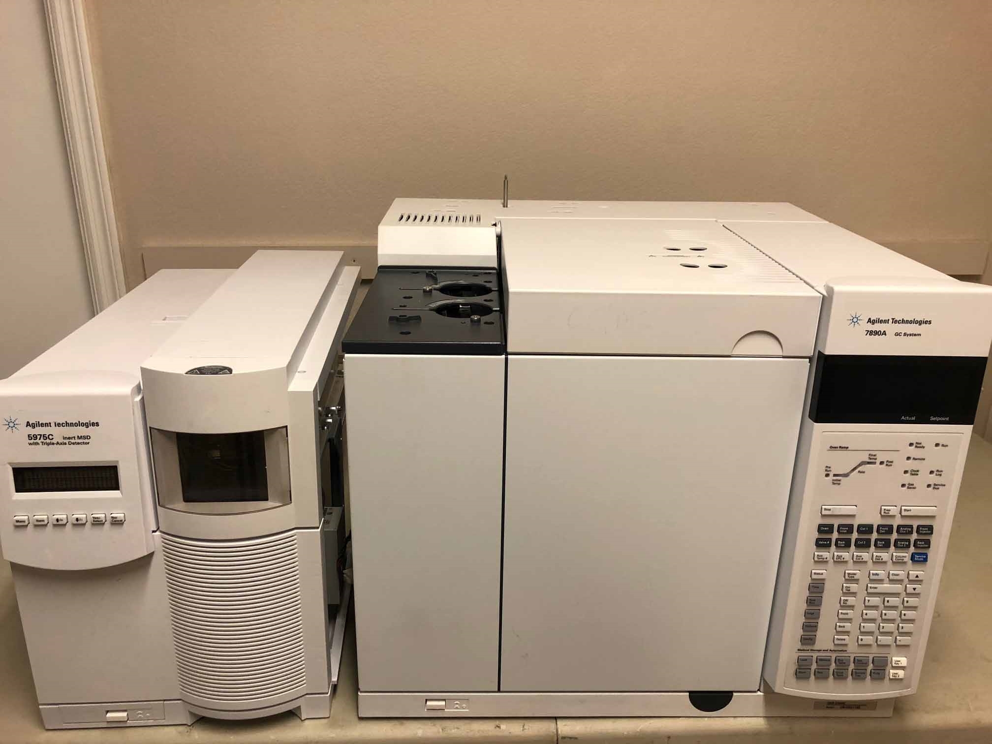 Photo Utilisé AGILENT / HP / HEWLETT-PACKARD / KEYSIGHT 7890A / 5975C À vendre