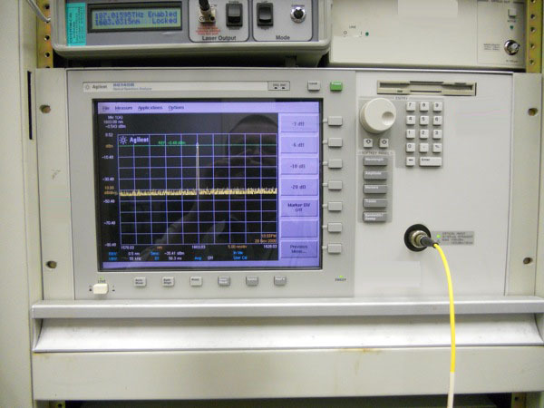 フォト（写真） 使用される AGILENT / HP / HEWLETT-PACKARD / KEYSIGHT 81640A 販売のために