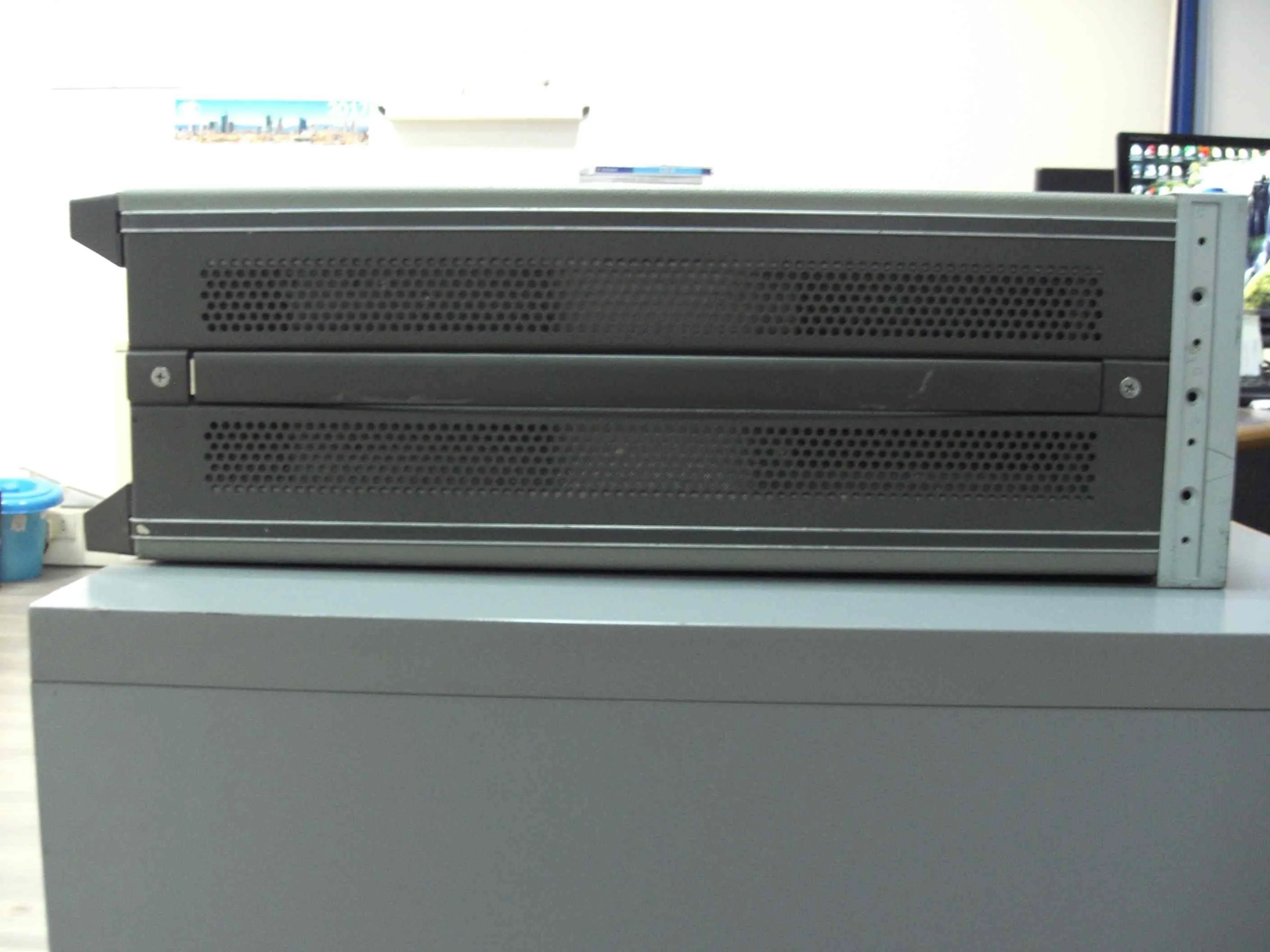 AGILENT / HP / HEWLETT-PACKARD / KEYSIGHT 8180A Power Supply used