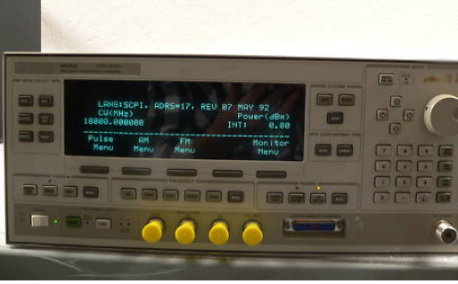 Photo Used AGILENT / HP / HEWLETT-PACKARD / KEYSIGHT 83623A For Sale