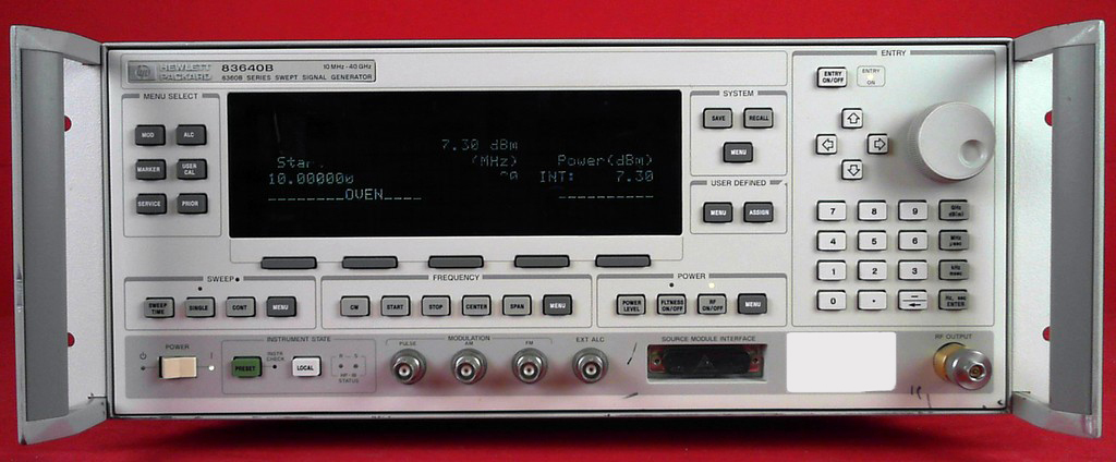 Photo Used AGILENT / HP / HEWLETT-PACKARD / KEYSIGHT 83640B For Sale