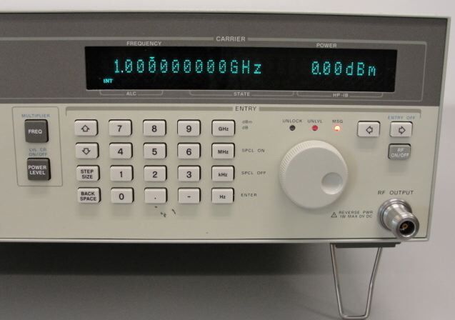 Photo Used AGILENT / HP / HEWLETT-PACKARD / KEYSIGHT 83712A For Sale