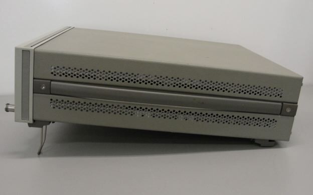 Foto Verwendet AGILENT / HP / HEWLETT-PACKARD / KEYSIGHT 83712A Zum Verkauf