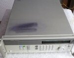 フォト（写真） 使用される AGILENT / HP / HEWLETT-PACKARD / KEYSIGHT 83712B 販売のために