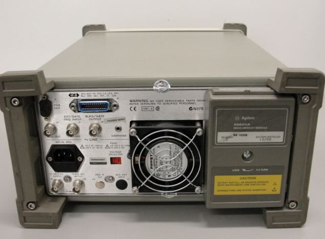 Photo Used AGILENT / HP / HEWLETT-PACKARD / KEYSIGHT 8562EC For Sale