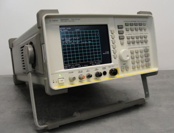 Foto Verwendet AGILENT / HP / HEWLETT-PACKARD / KEYSIGHT 8563EC Zum Verkauf