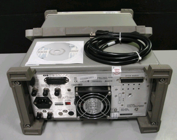 Photo Used AGILENT / HP / HEWLETT-PACKARD / KEYSIGHT 8565EC For Sale