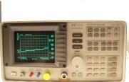 Photo Utilisé AGILENT / HP / HEWLETT-PACKARD / KEYSIGHT 8592A À vendre