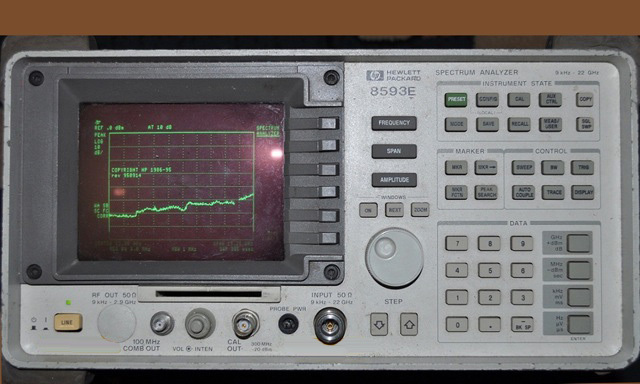 Photo Used AGILENT / HP / HEWLETT-PACKARD / KEYSIGHT 8593E For Sale