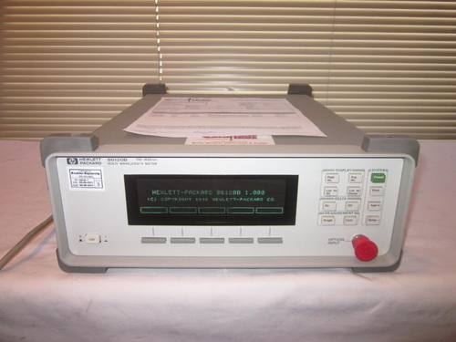 Foto Verwendet AGILENT / HP / HEWLETT-PACKARD / KEYSIGHT 86120B Zum Verkauf