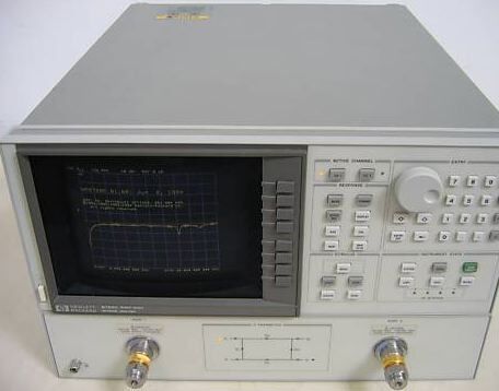 Photo Used AGILENT / HP / HEWLETT-PACKARD / KEYSIGHT 8720C For Sale