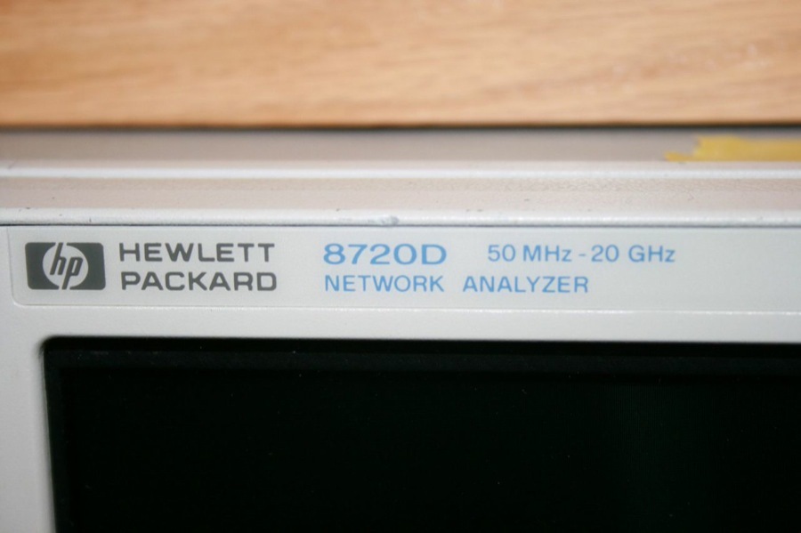 Photo Used AGILENT / HP / HEWLETT-PACKARD / KEYSIGHT 8720D For Sale