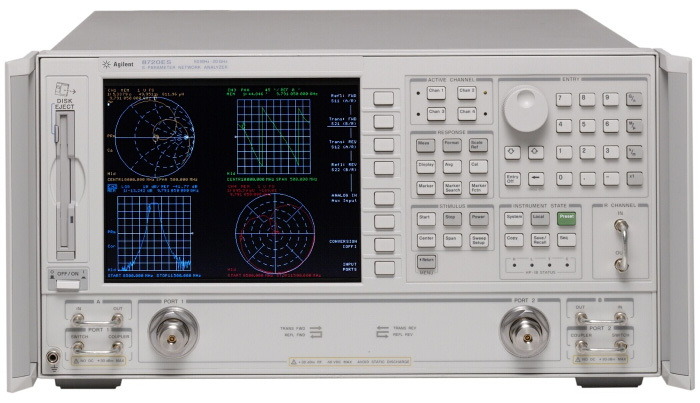 Photo Used AGILENT / HP / HEWLETT-PACKARD / KEYSIGHT 8720ES For Sale