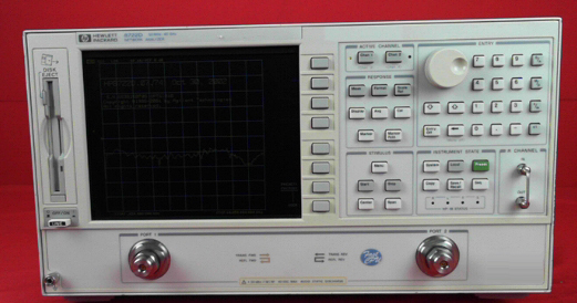 フォト（写真） 使用される AGILENT / HP / HEWLETT-PACKARD / KEYSIGHT 8722D 販売のために