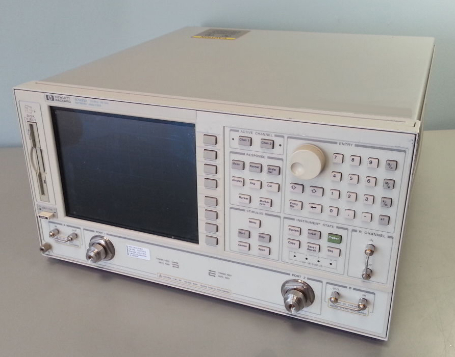 Photo Used AGILENT / HP / HEWLETT-PACKARD / KEYSIGHT 8722D For Sale