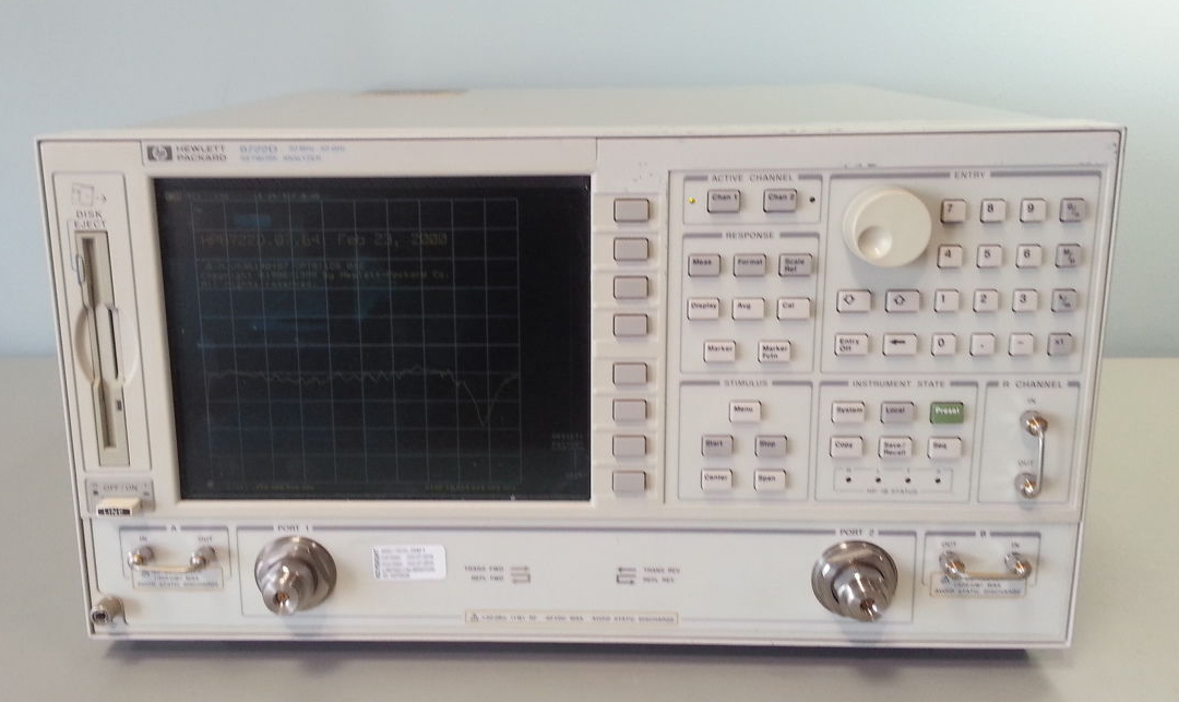 사진 사용됨 AGILENT / HP / HEWLETT-PACKARD / KEYSIGHT 8722D 판매용