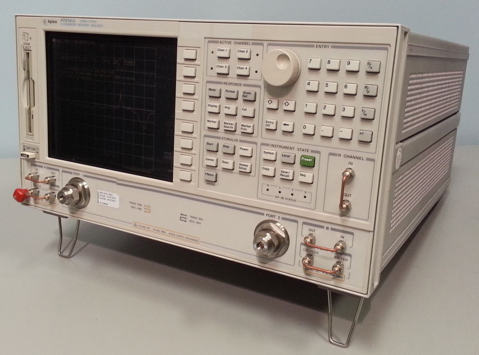 フォト（写真） 使用される AGILENT / HP / HEWLETT-PACKARD / KEYSIGHT 8722ES 販売のために