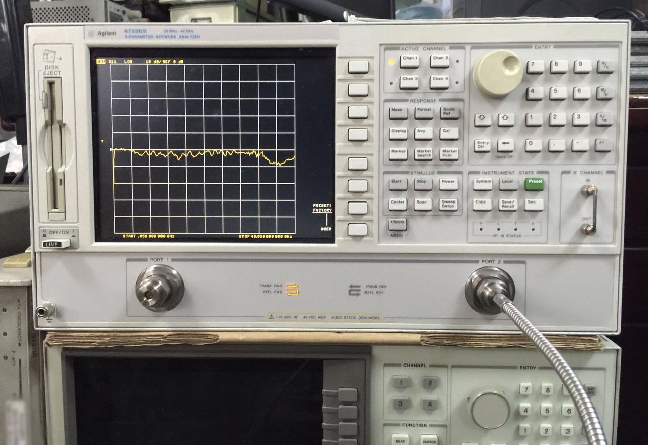 图为 已使用的 AGILENT / HP / HEWLETT-PACKARD / KEYSIGHT 8722ES 待售