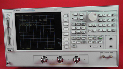 フォト（写真） 使用される AGILENT / HP / HEWLETT-PACKARD / KEYSIGHT 8753ES 販売のために