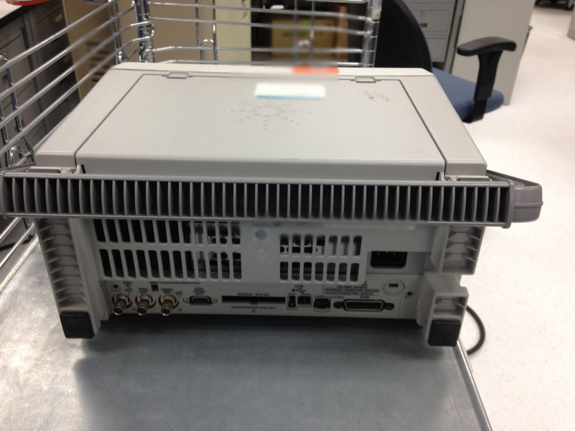 Photo Used AGILENT / HP / HEWLETT-PACKARD / KEYSIGHT DSO6104A For Sale