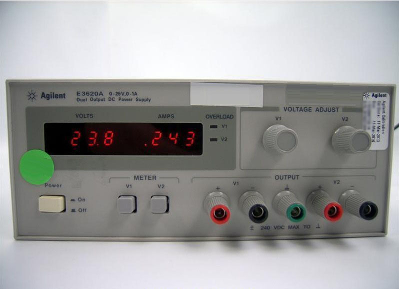 Photo Used AGILENT / HP / HEWLETT-PACKARD / KEYSIGHT E3620A For Sale