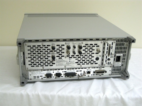 图为 已使用的 AGILENT / HP / HEWLETT-PACKARD / KEYSIGHT E4440A PSA Series 待售