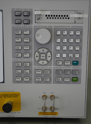 Photo Used AGILENT / HP / HEWLETT-PACKARD / KEYSIGHT E5052B For Sale