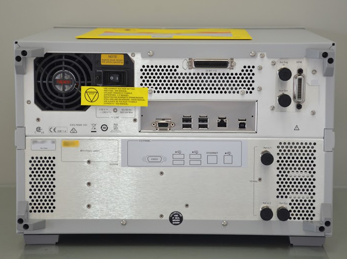 Photo Used AGILENT / HP / HEWLETT-PACKARD / KEYSIGHT E5052B For Sale