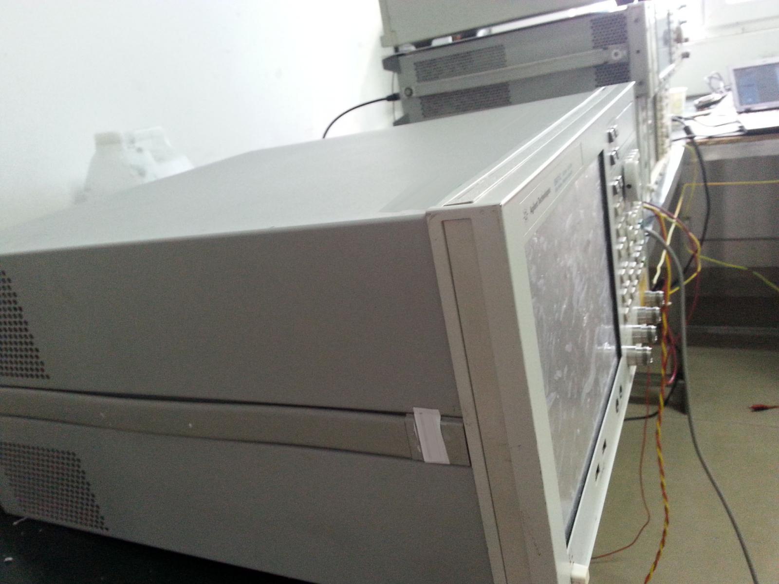 Photo Used AGILENT / HP / HEWLETT-PACKARD / KEYSIGHT E5071C For Sale