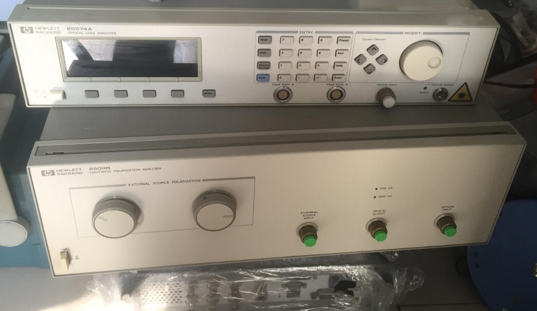 Foto Verwendet AGILENT / HP / HEWLETT-PACKARD / KEYSIGHT E5574A Zum Verkauf