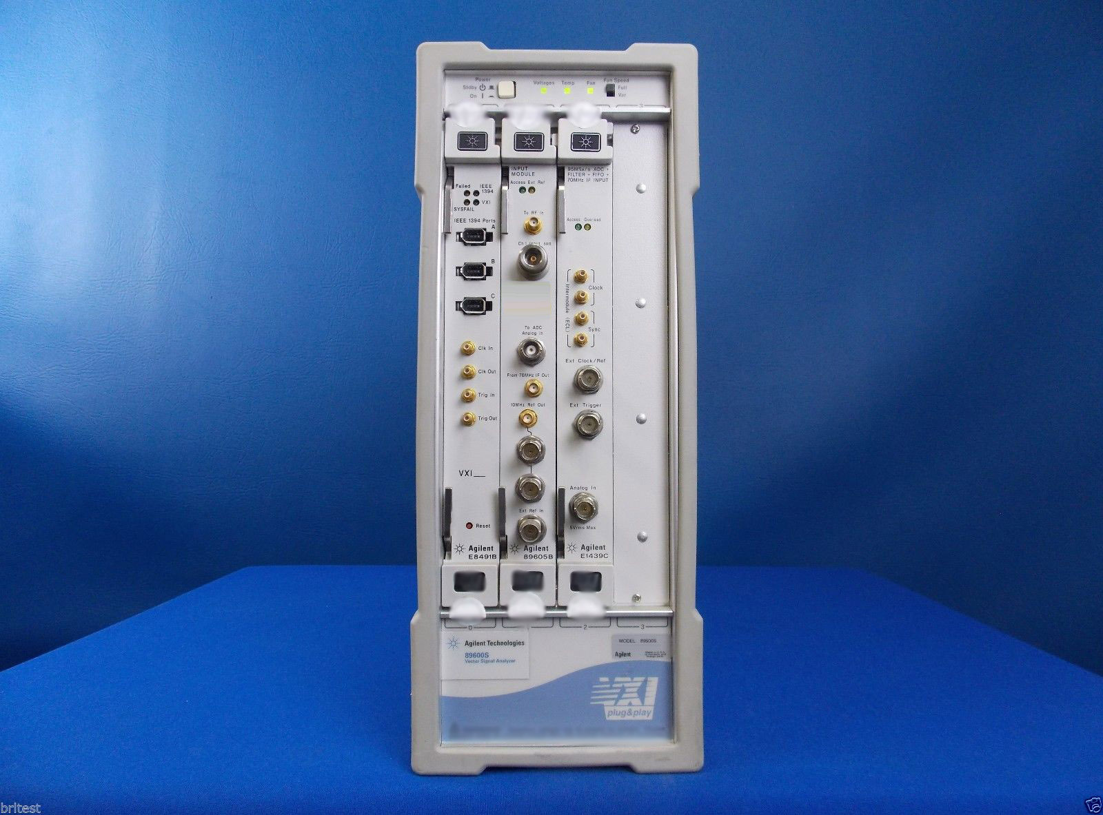 Photo Used AGILENT / HP / HEWLETT-PACKARD / KEYSIGHT E8408A For Sale