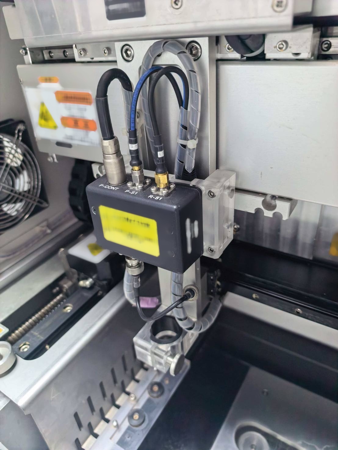 Photo Used HITACHI FS300 Type II For Sale