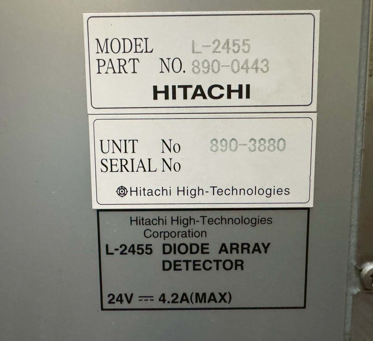 Foto Verwendet HITACHI HPLC System Zum Verkauf