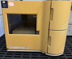 Foto Verwendet HITACHI HPLC System Zum Verkauf