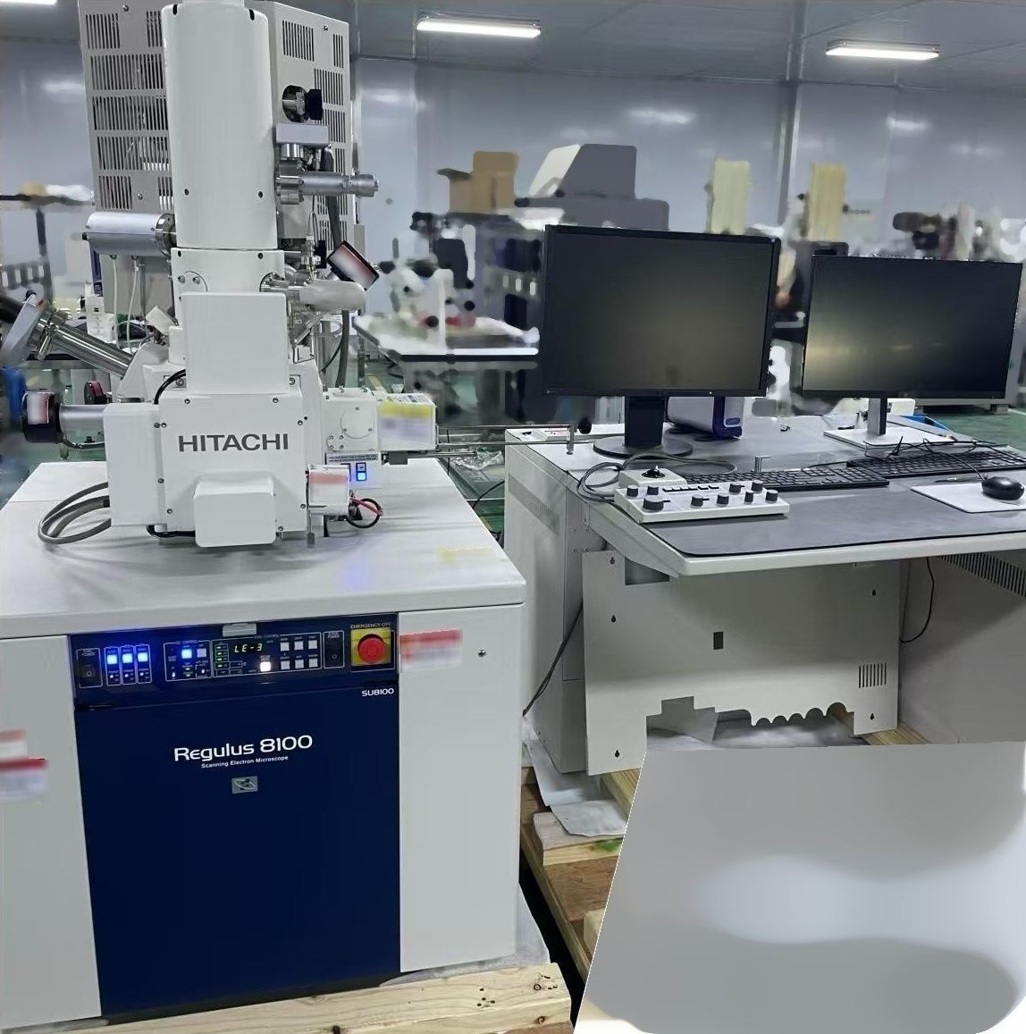 Foto Verwendet HITACHI Regulus 8100 Zum Verkauf