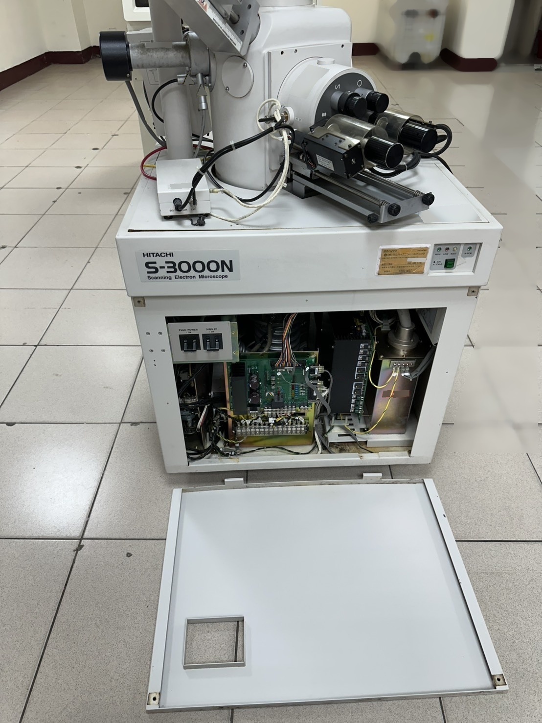 Foto Verwendet HITACHI S-3000N Zum Verkauf