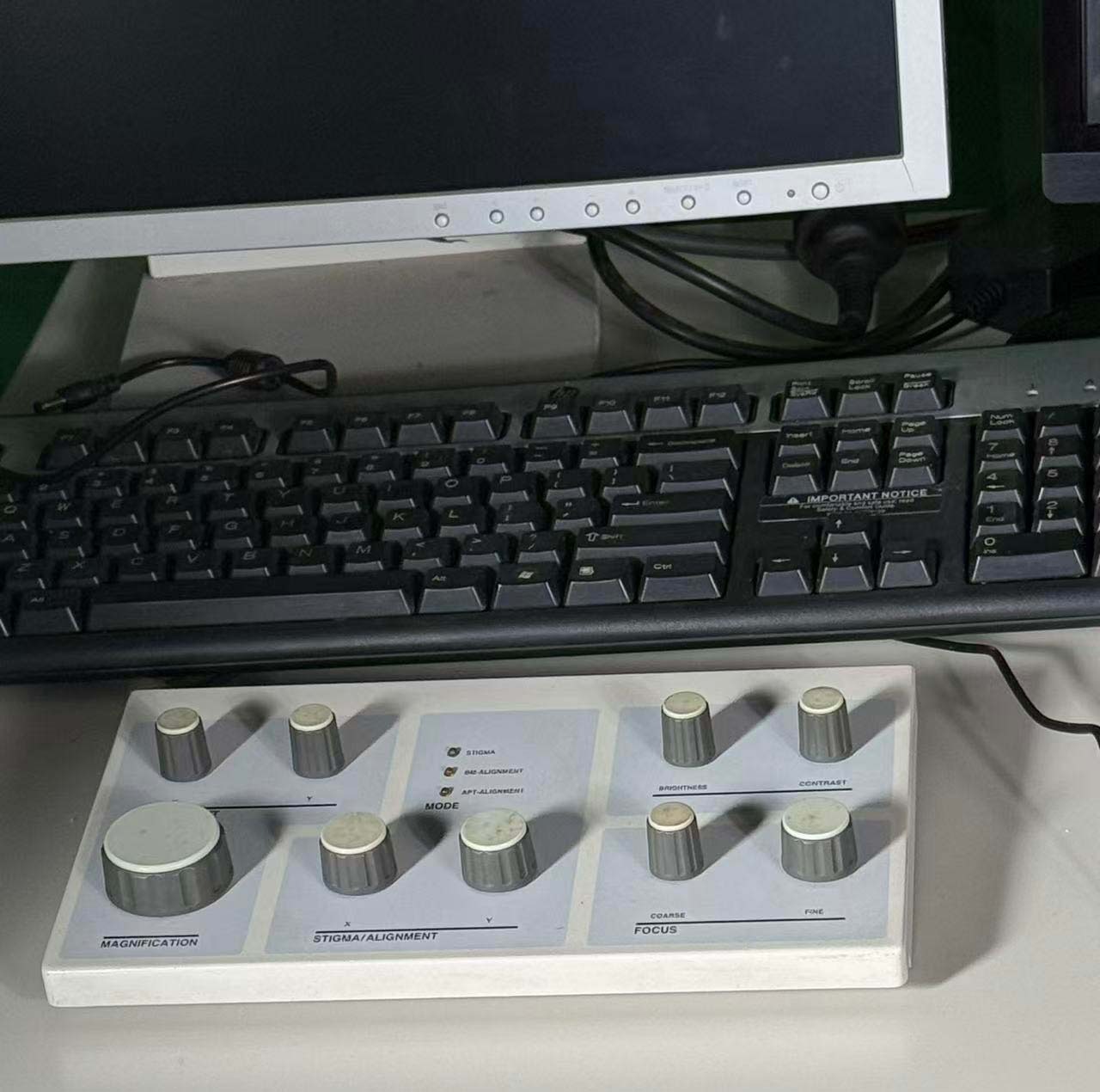 图为 已使用的 HITACHI S-3400N 待售