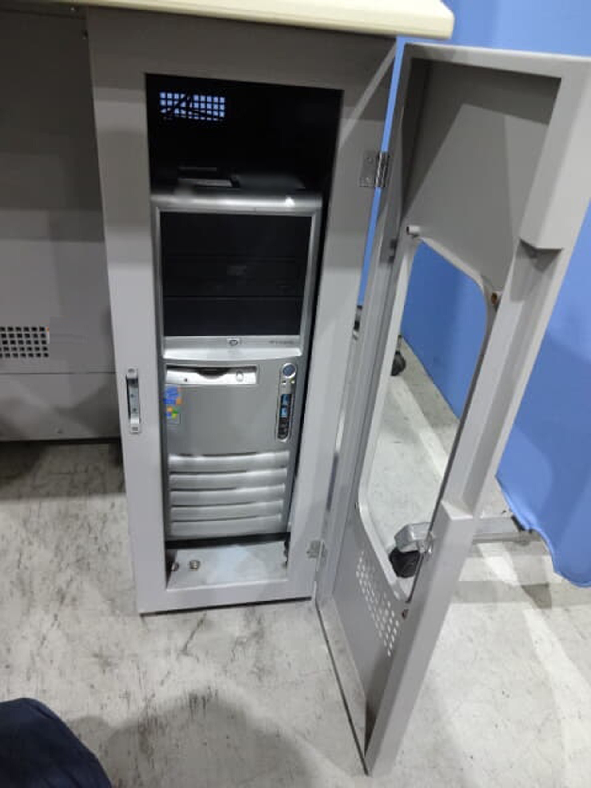 图为 已使用的 HITACHI S-3400N 待售