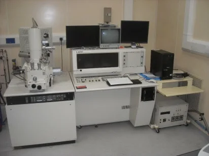 HITACHI S-4200 SEM はセール価格 #9313769 で使用されています HITACHI S-4200 SEM はセール価格 #9313769 で使用されています