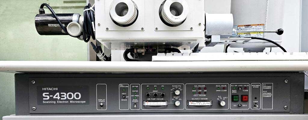 사진 사용됨 HITACHI S-4300 판매용