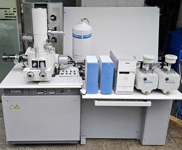 HITACHI S-4300 SEM はセール価格 #293657318 で使用されてい