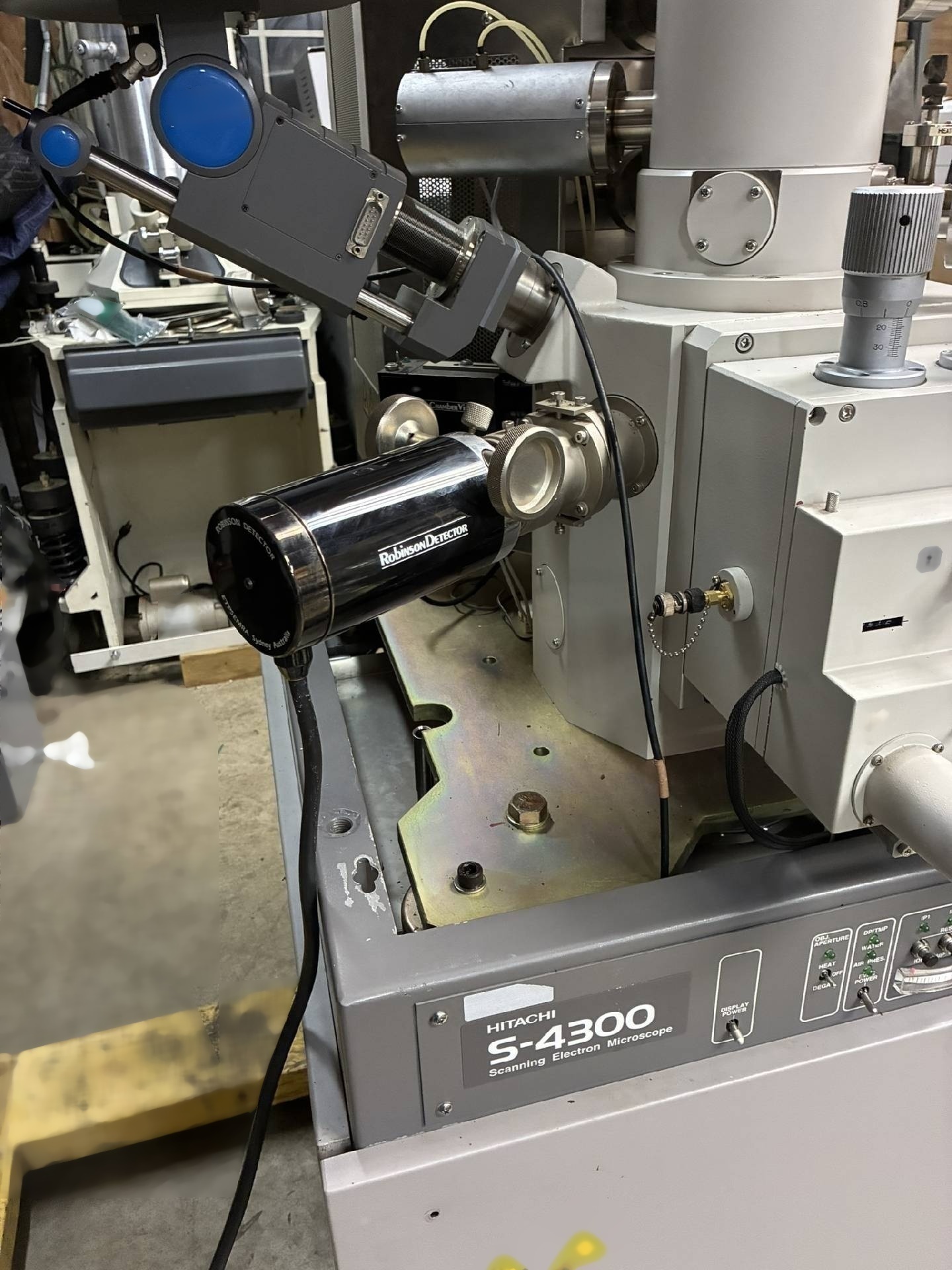사진 사용됨 HITACHI S-4300 판매용