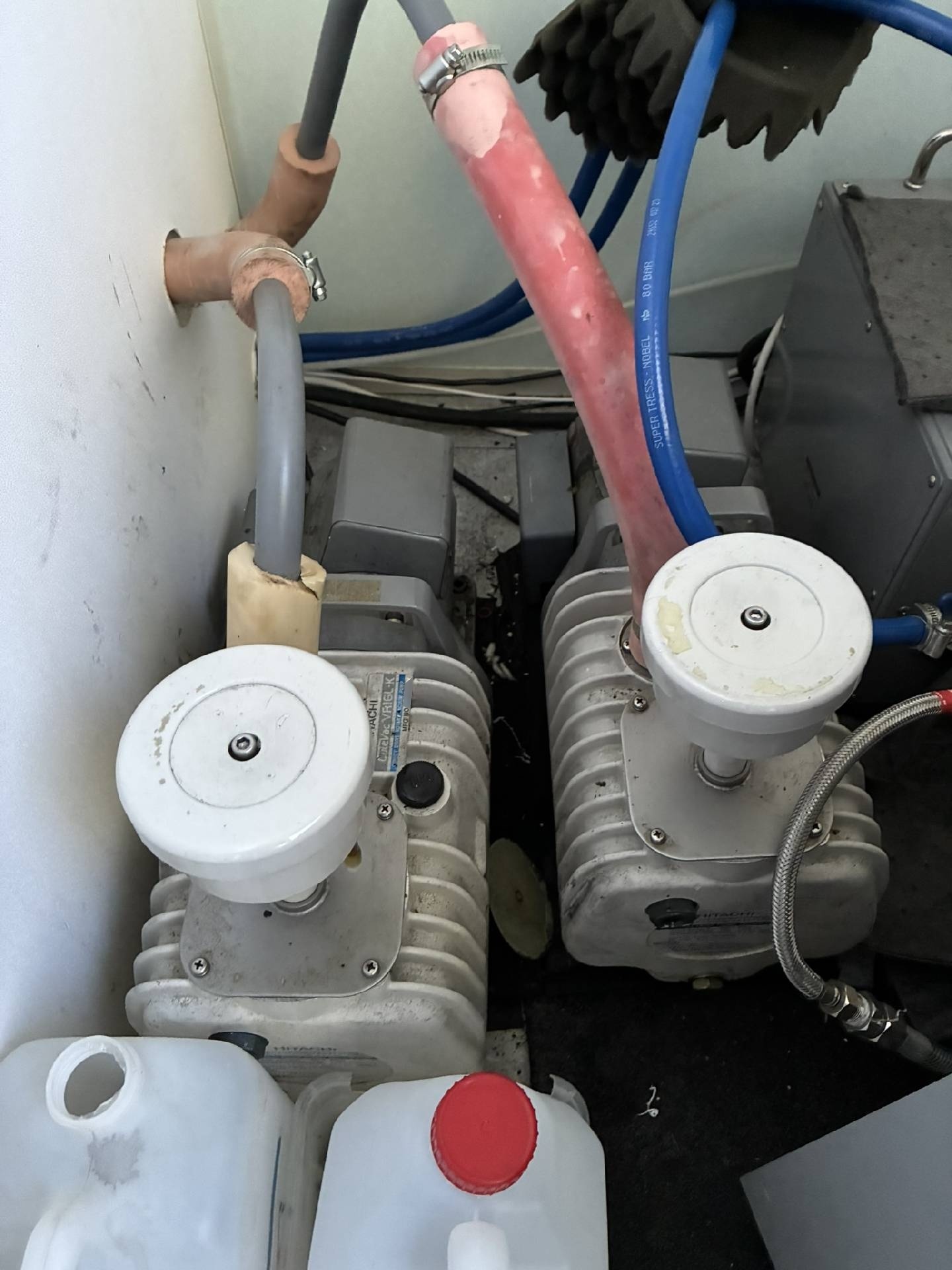 图为 已使用的 HITACHI S-4500 待售