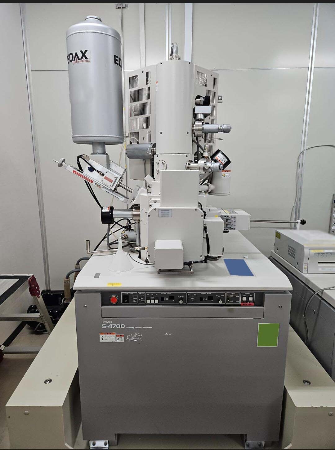 图为 已使用的 HITACHI S-4700 待售