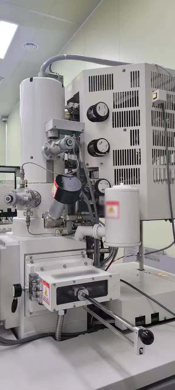 사진 사용됨 HITACHI S-4700 판매용